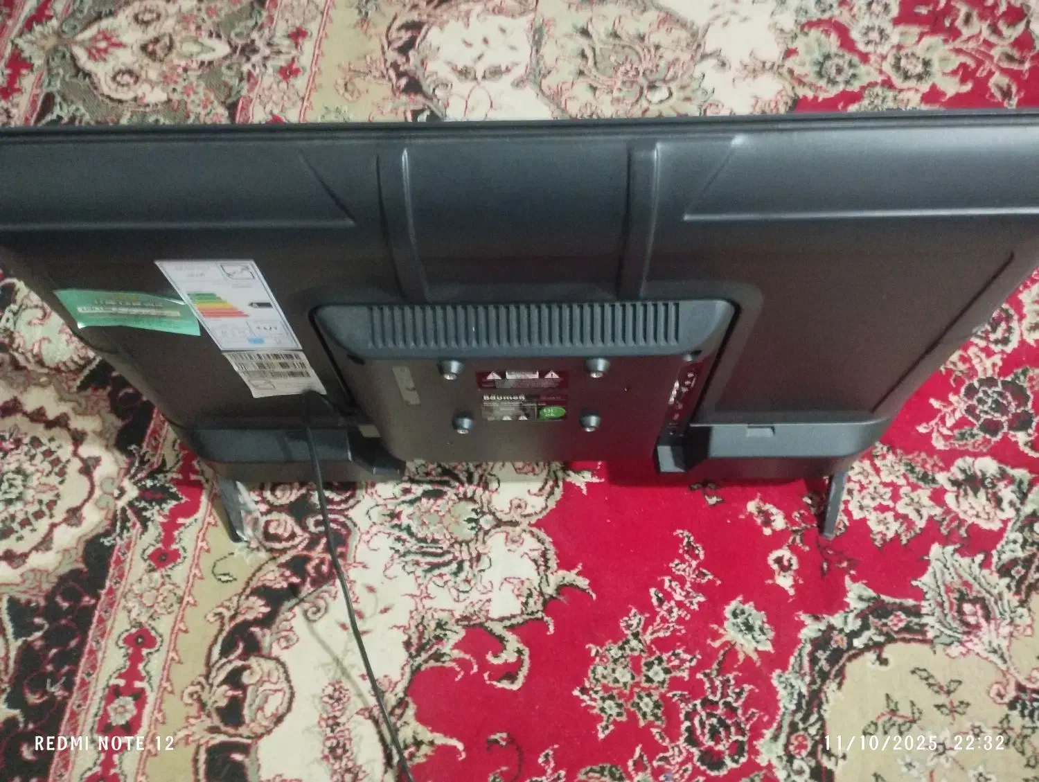 تلویزیون 32 اینچ|تلویزیون و پروژکتور|ساری, |دیوار