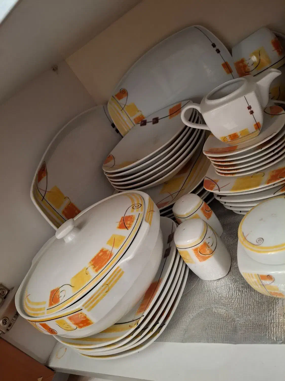 ظروف چینی ۱۲نفره اصل ژاپن|ظروف سرو و پذیرایی|ری, دیلمان|دیوار