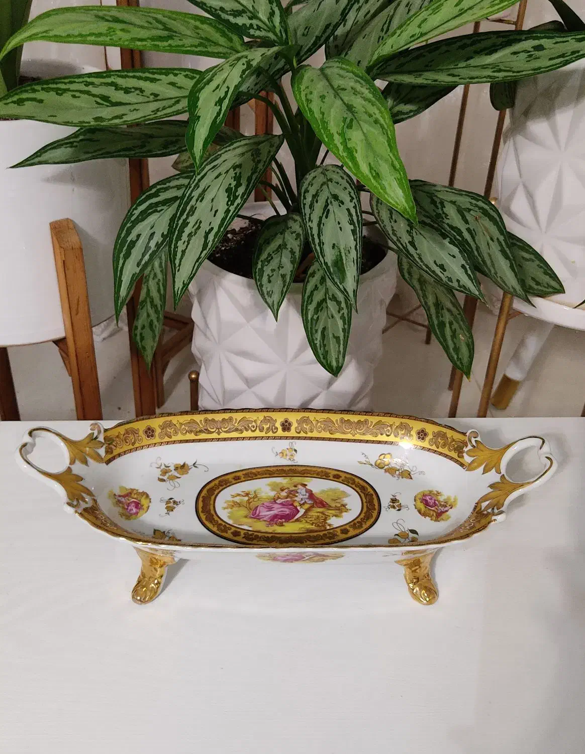 گل برجسته لمونژ|ظروف سرو و پذیرایی|تبریز, |دیوار