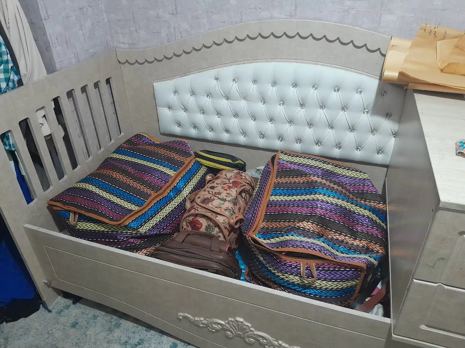 سرویس خواب کودک نوجوان|تخت و سرویس خواب|کرج, ساسانی (قلمستان)|دیوار