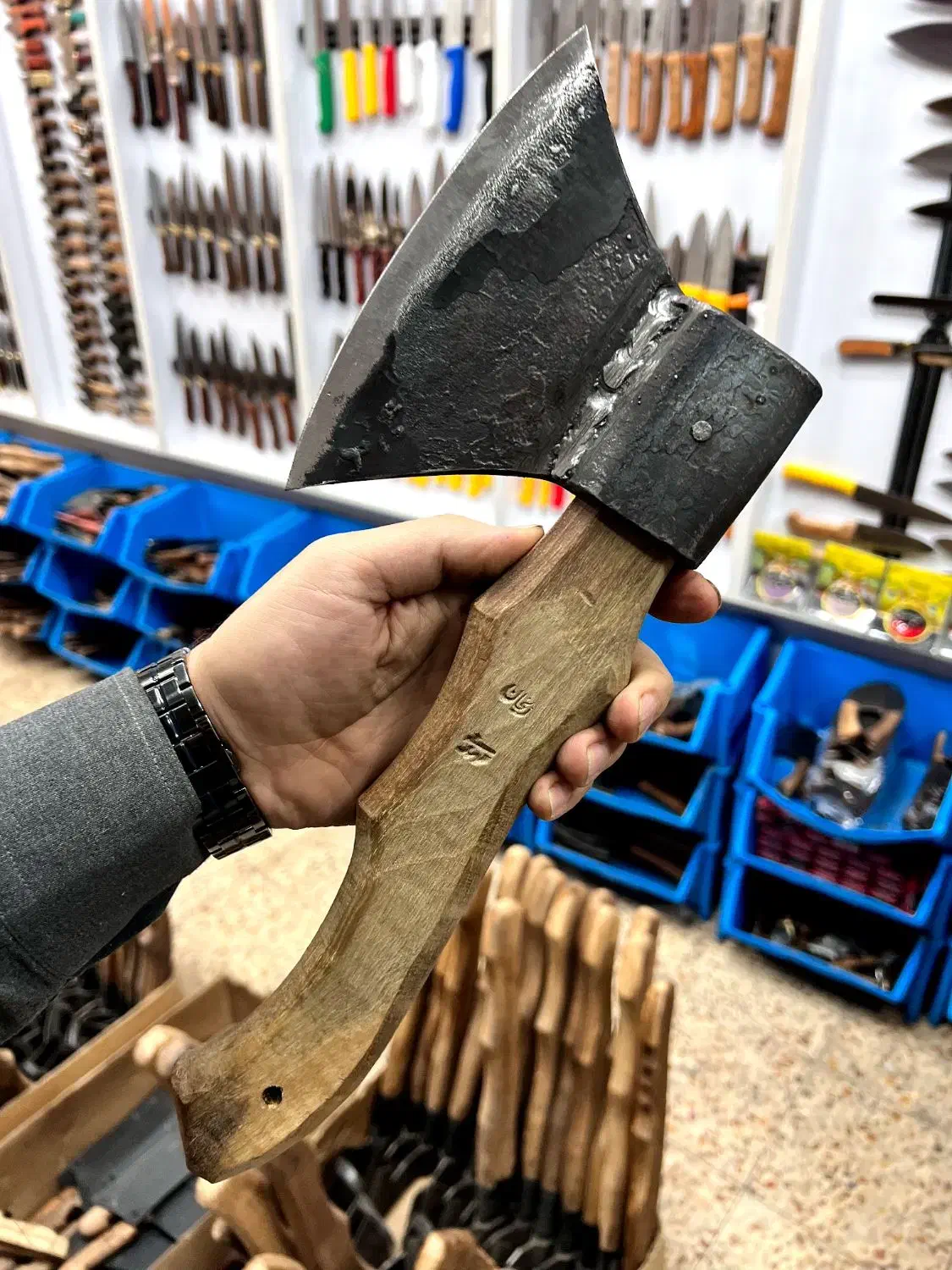 تبر آهنبر استاد مهدی ارسال با پست رایگان|کوهنوردی و کمپینگ|تهران, زنجان جنوبی|دیوار