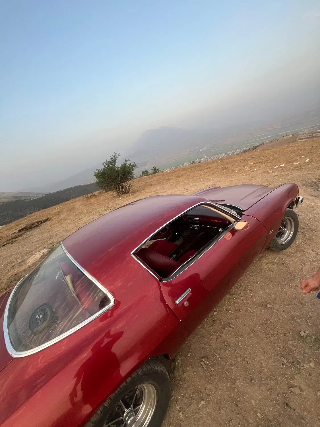 کامارو|خودرو کلاسیک|لاهیجان, شیشه گران|دیوار