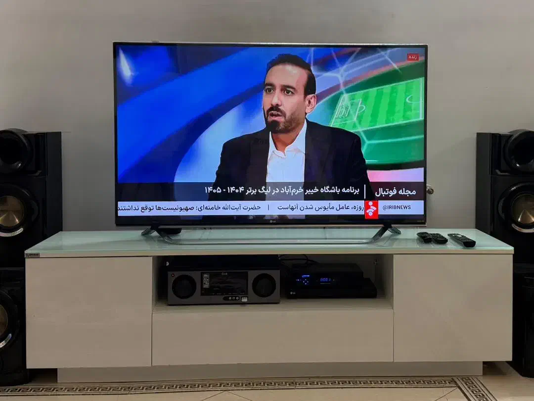 کنسول ، میز TV و پرده|بوفه، ویترین، کنسول|قرچک, ولی آباد|دیوار