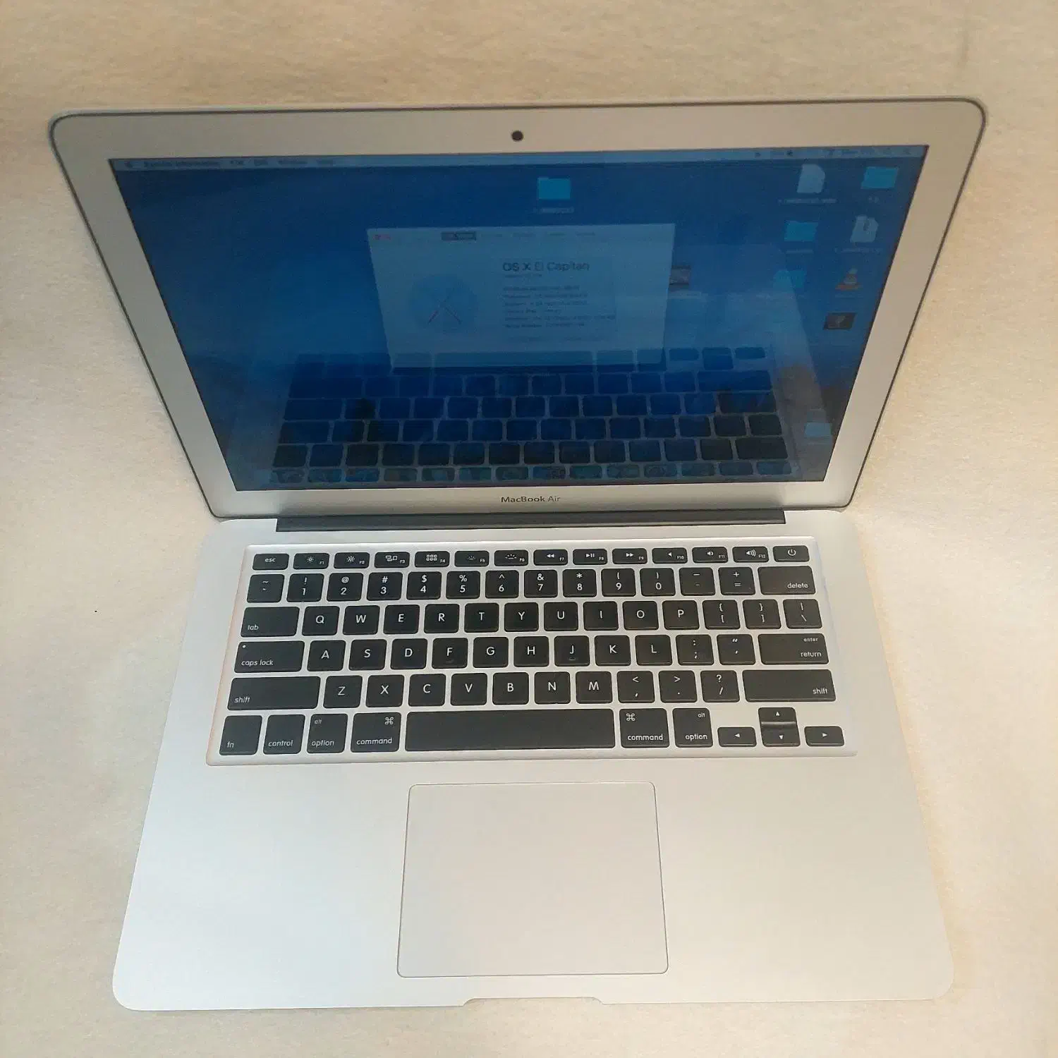 دو عدد اپل با جعبه|رایانه همراه|تهران, میدان ولیعصر|دیوار