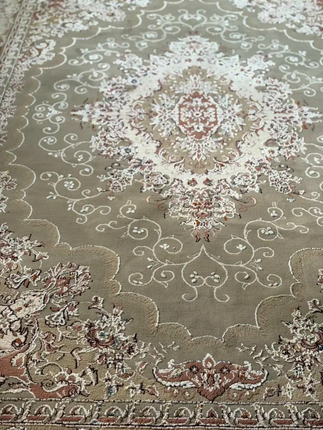 یک جفت ۹متری|فرش|رشت, کوی جام جم|دیوار