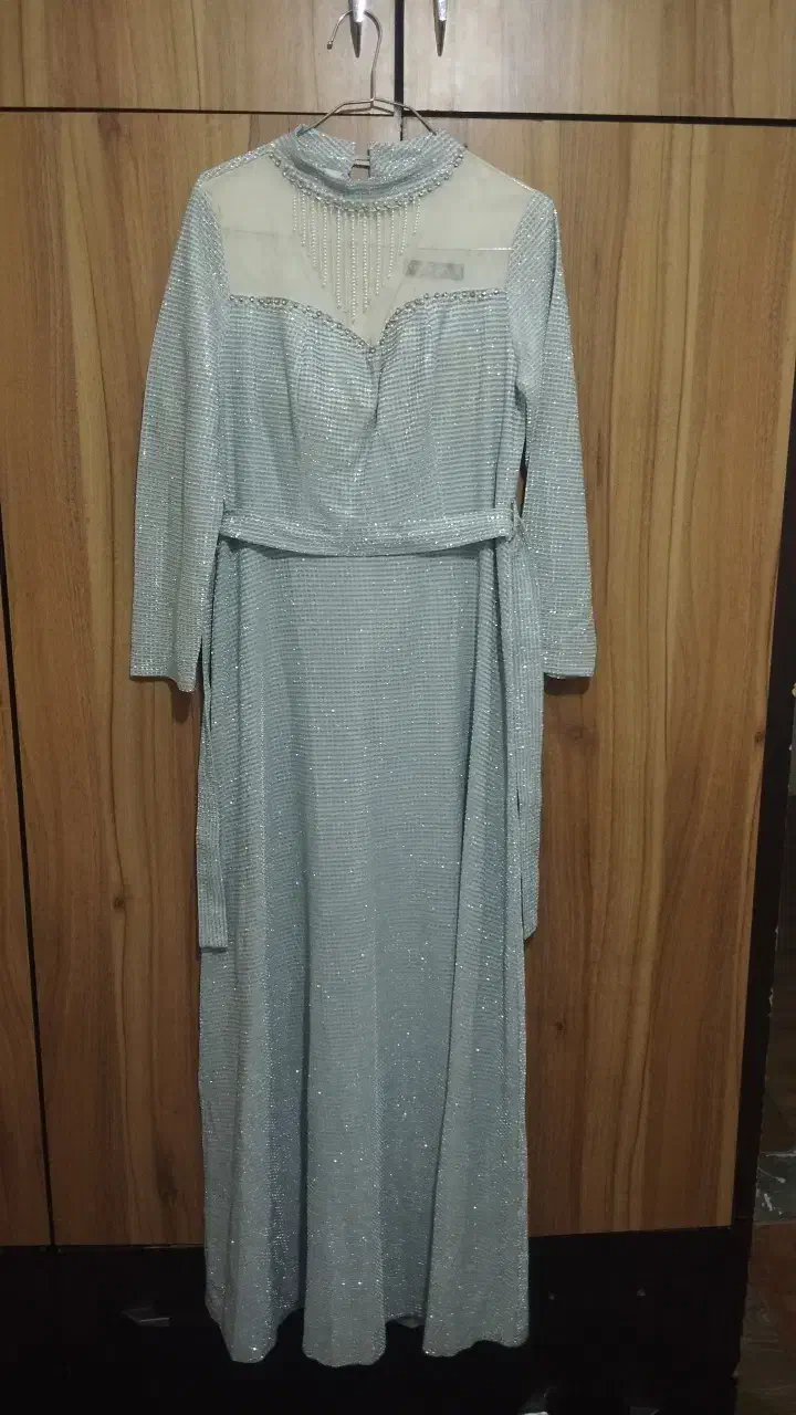 لباس مجلسی|لباس|چناران, |دیوار