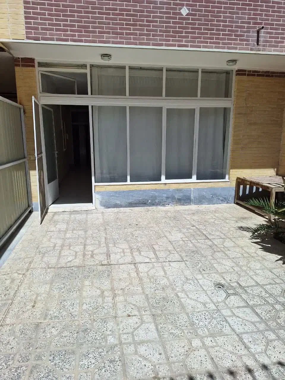 اجاره طبقه همکف دربست حیاط اختصاصی.مادی فرسخ|اجارهٔ آپارتمان|اصفهان, رحیمآباد|دیوار