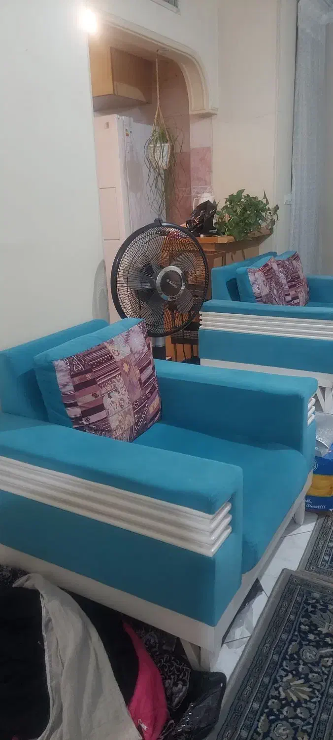 مبل ۷ نفره به همراه میز جلومبلی|مبلمان خانگی و میز عسلی|تهران, کرمان|دیوار