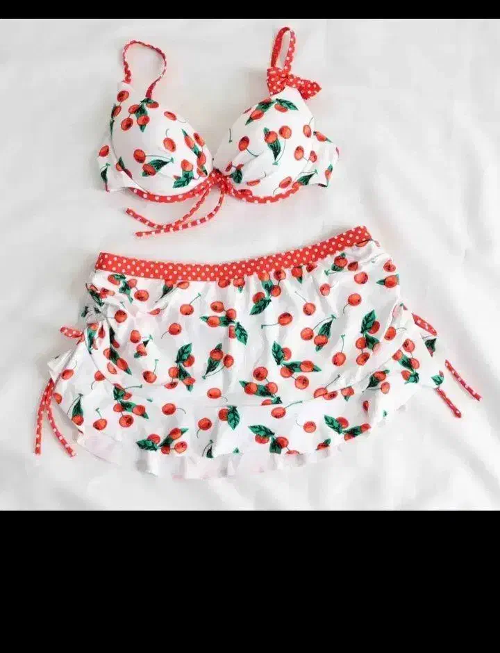 لباس|لباس|اسکو, |دیوار