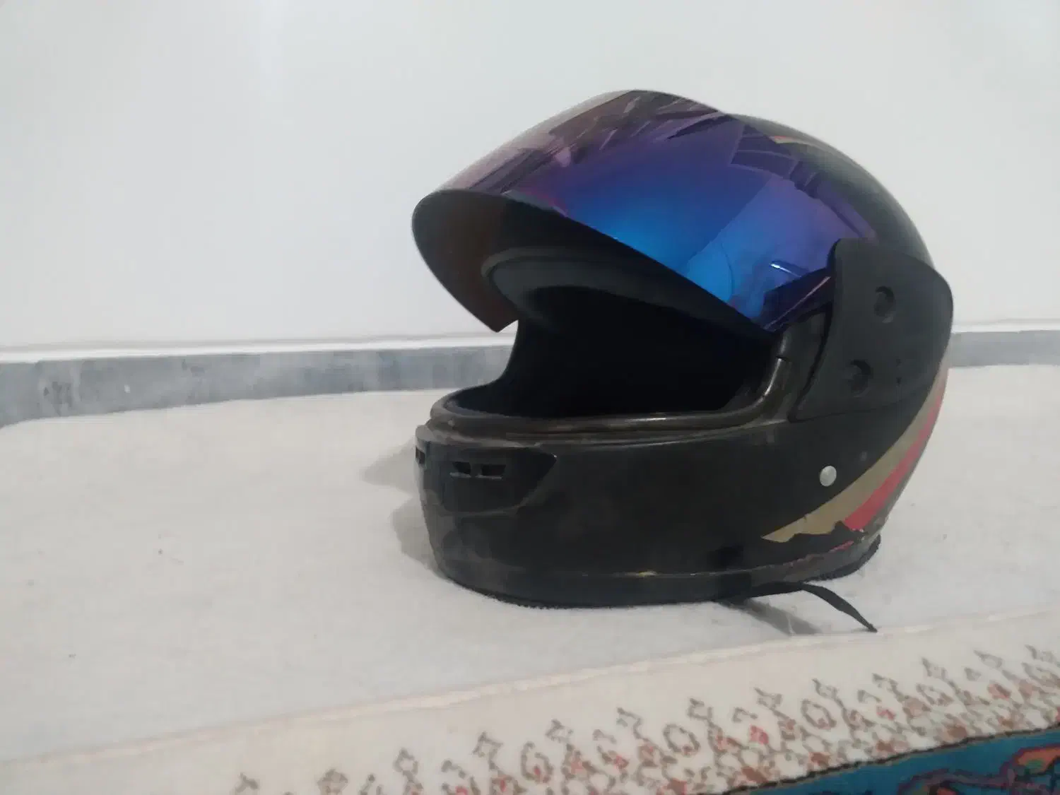 کلاه کاسکت|قطعات یدکی و لوازم جانبی|شیراز, کوشک میدان|دیوار