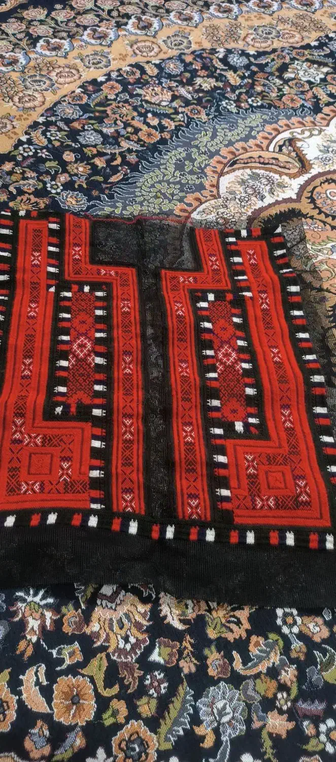 بدن آستین زرد کار|لباس|سراوان, |دیوار