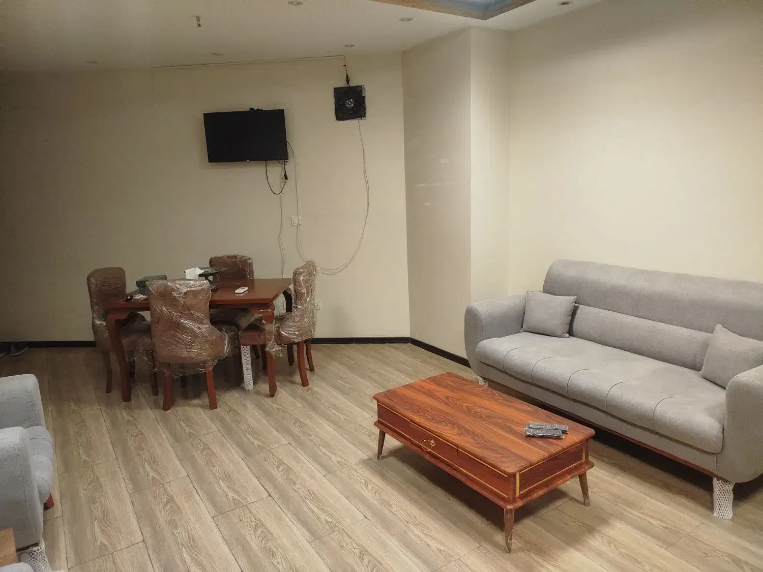 اجاره روزانه سوئیت و آپارتمان در نقاط کرج|اجارهٔ کوتاه‌مدت آپارتمان و سوئیت|کرج, جهان‌شهر|دیوار