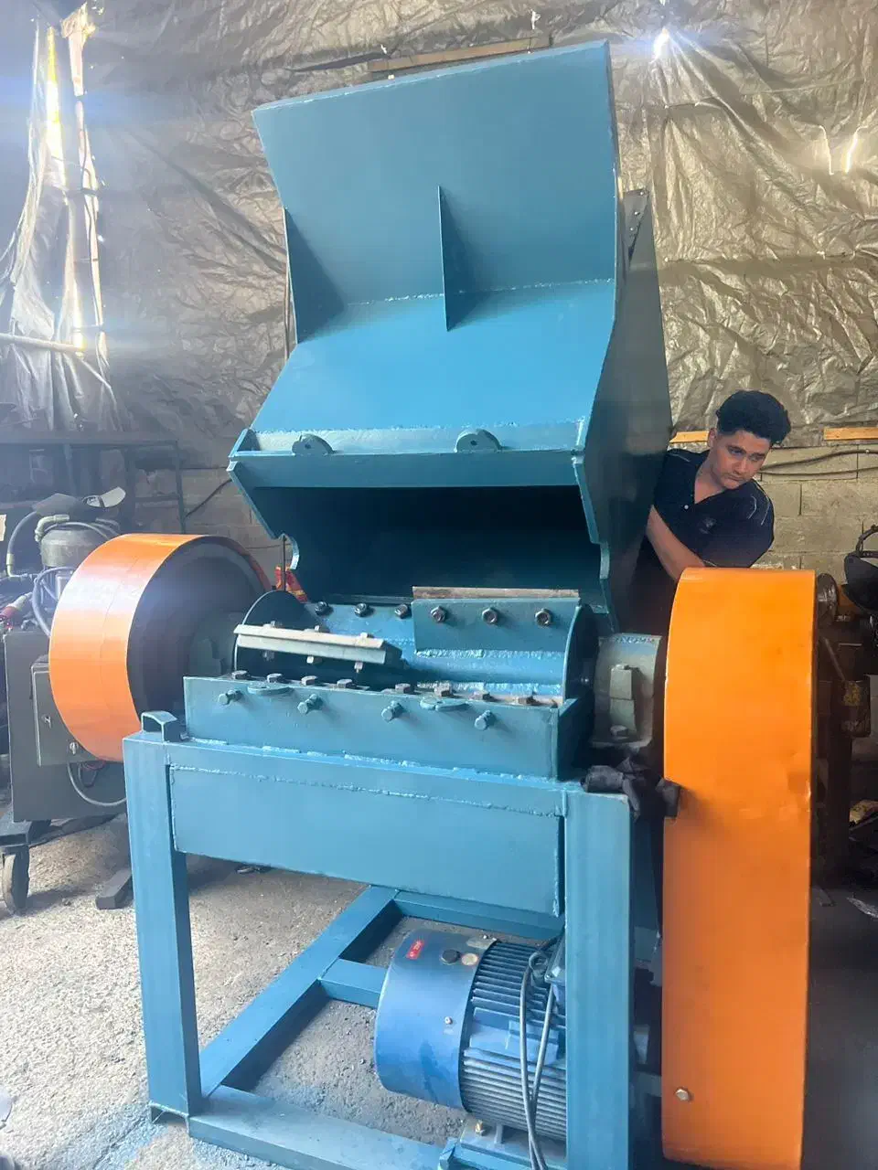 کارتن ریزریز کن|ماشین‌آلات صنعتی|خور (فارس), |دیوار