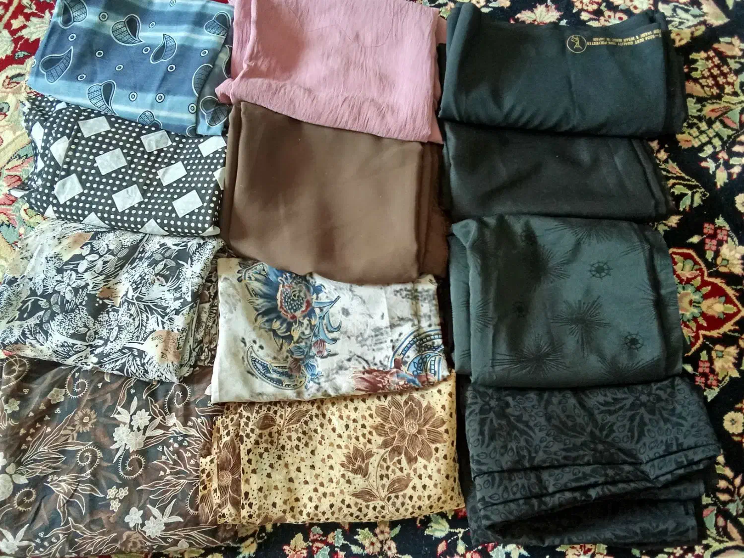 قواره پارچه چادر|لباس|بم, |دیوار