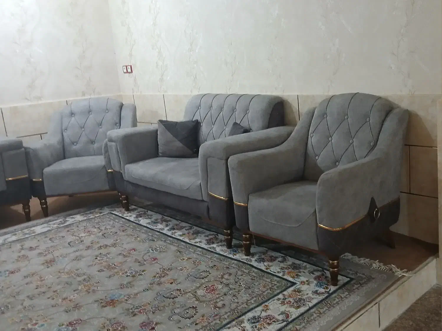 مبلمان|مبلمان خانگی و میز عسلی|امیدیه, |دیوار