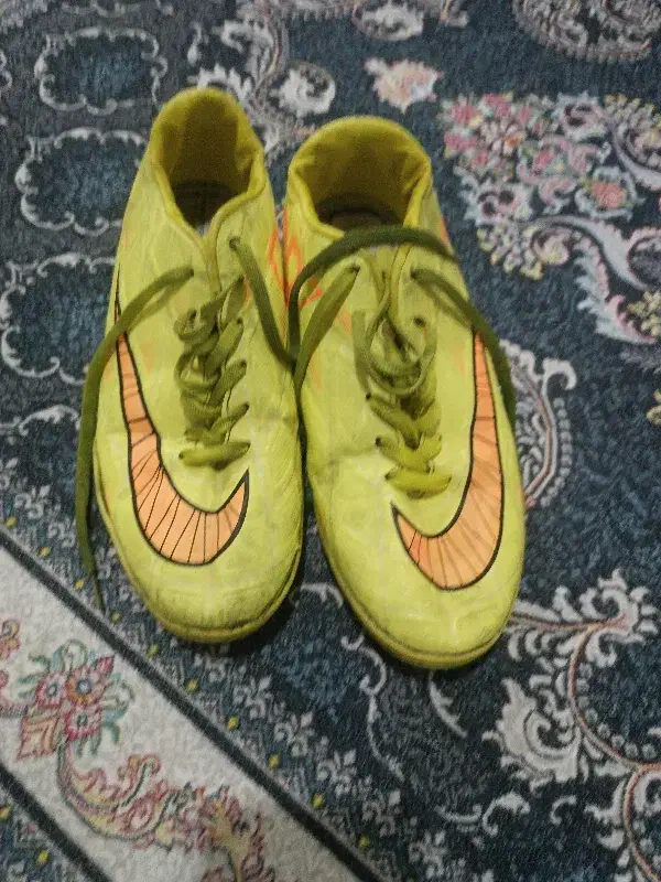 کفش چمنی اصلی نو دو عدد|کیف، کفش، کمربند|مریوان, |دیوار
