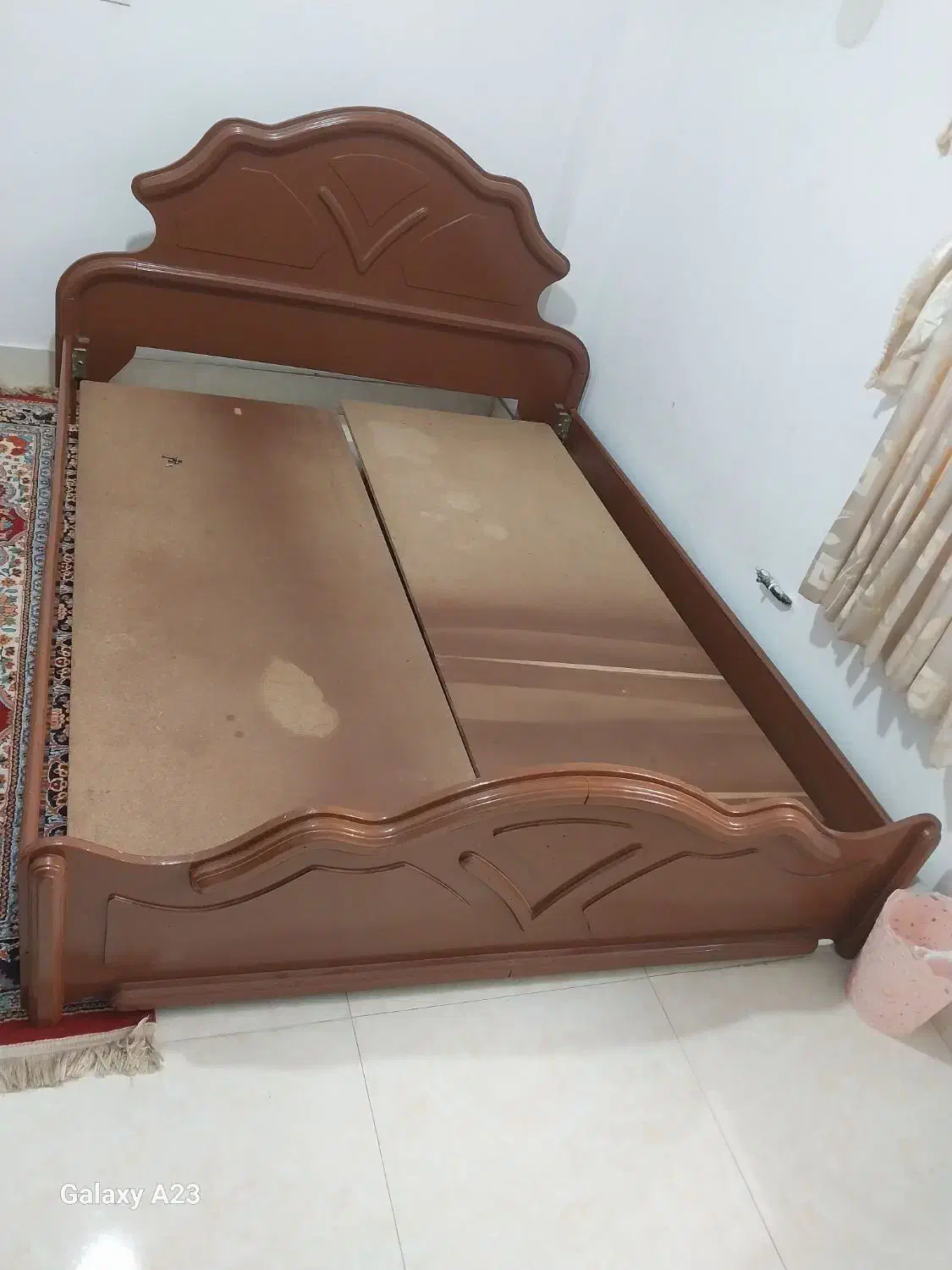 تخت دو نفره چوبی بدون کفی تخت|تخت و سرویس خواب|سلمان‌شهر, |دیوار