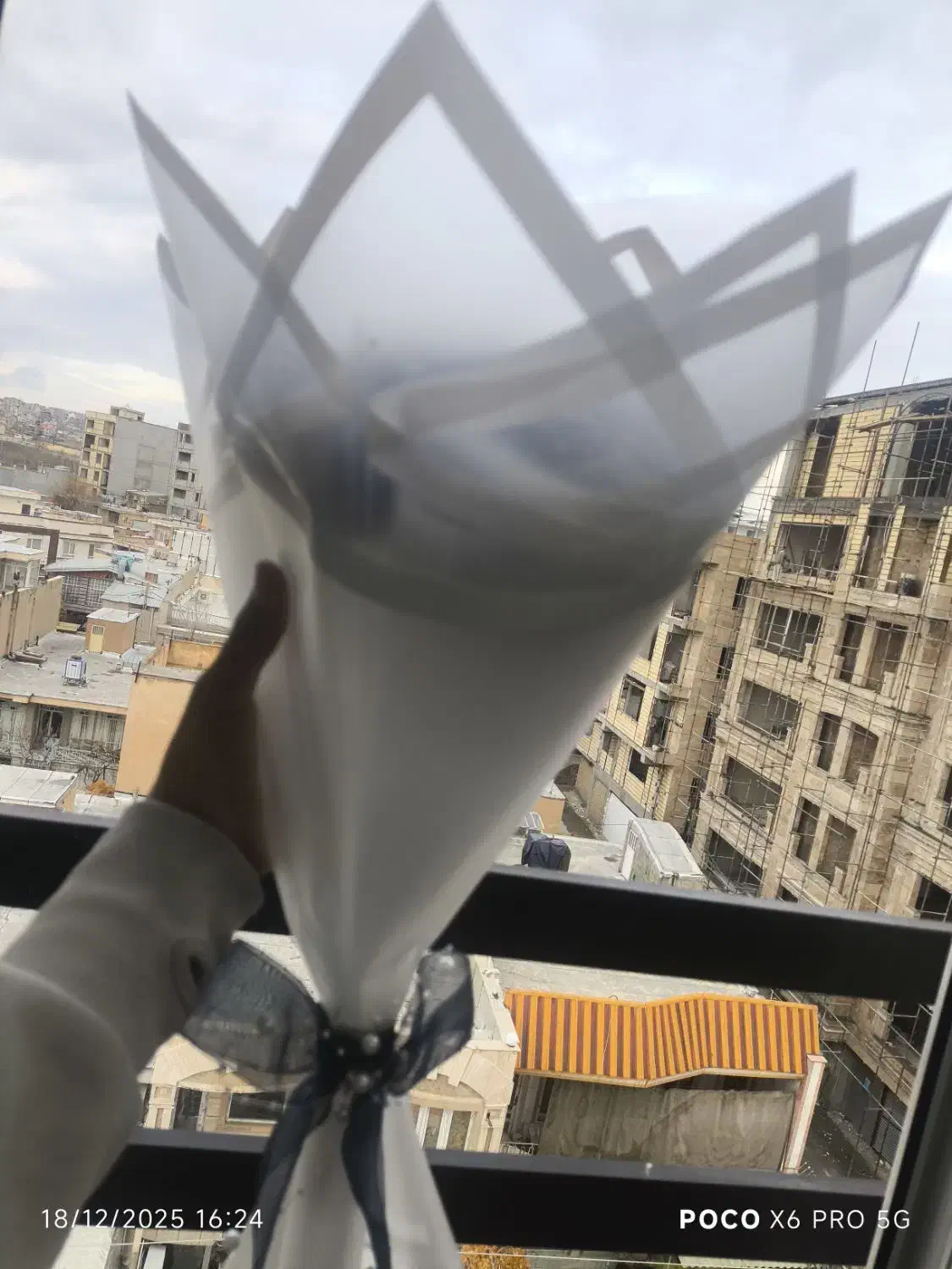 گل روبانی|گل مصنوعی|بروجرد, |دیوار