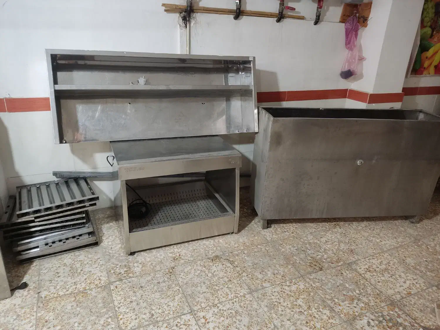 تعدادی لوازم صنعتی آشپزخونه|کافی‌شاپ و رستوران|صباشهر, |دیوار