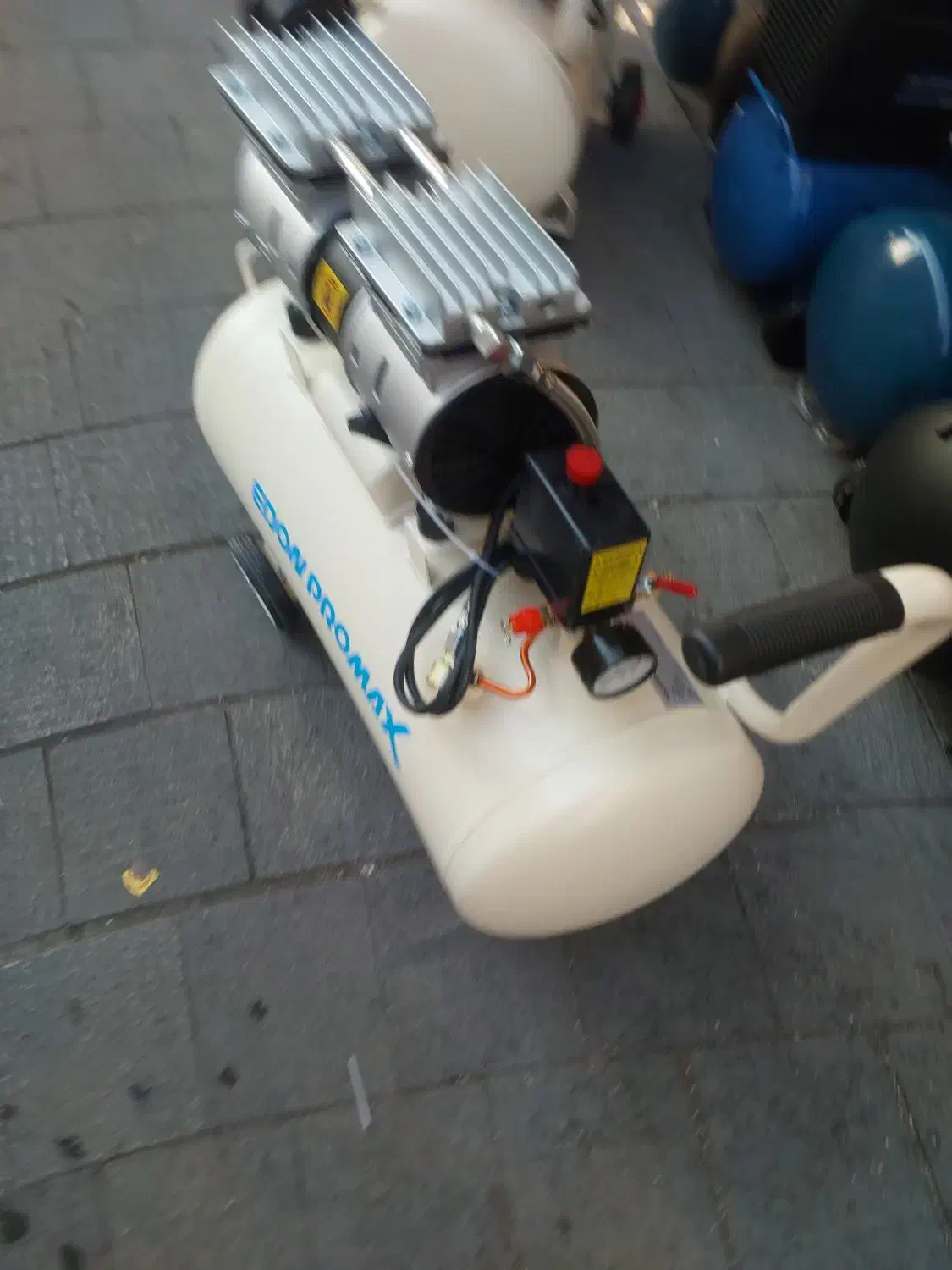 کمپرسور باد ۵۰ لیتری سایلنت ادون پرومکس موتور باد|ماشینآلات صنعتی|شیراز, بازار|دیوار