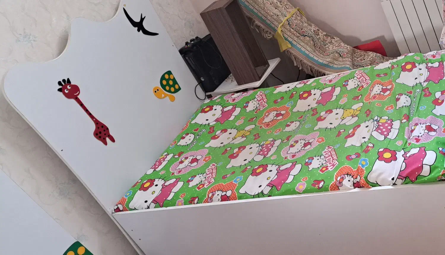 تخت و کمد کودک|تخت و سرویس خواب|شاهین‌شهر, فردوسی|دیوار