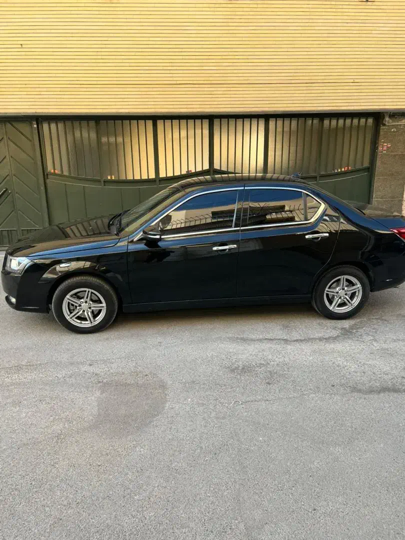 دنا پلاس مدل ۱۴۰۲ تمیز در حد نو|خودرو سواری و وانت|اصفهان, خوراسگان|دیوار