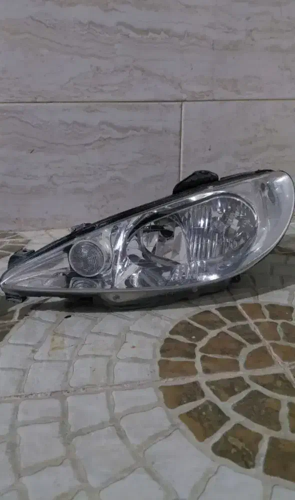 چراغ ۲۰۶|قطعات یدکی و لوازم جانبی|پارس‌آباد, |دیوار