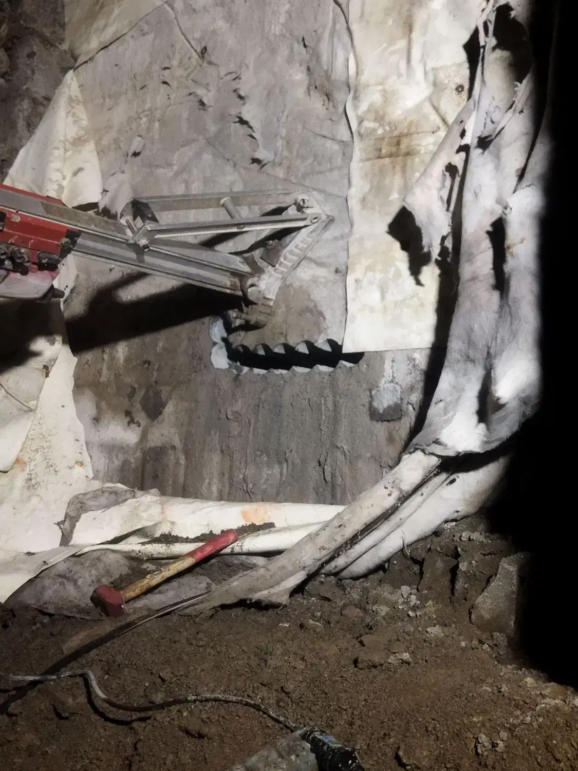 کر گیری. برش بتن. سیم برش. کاشت بولت|خدمات پیشه و مهارت|دماوند, دماوند|دیوار