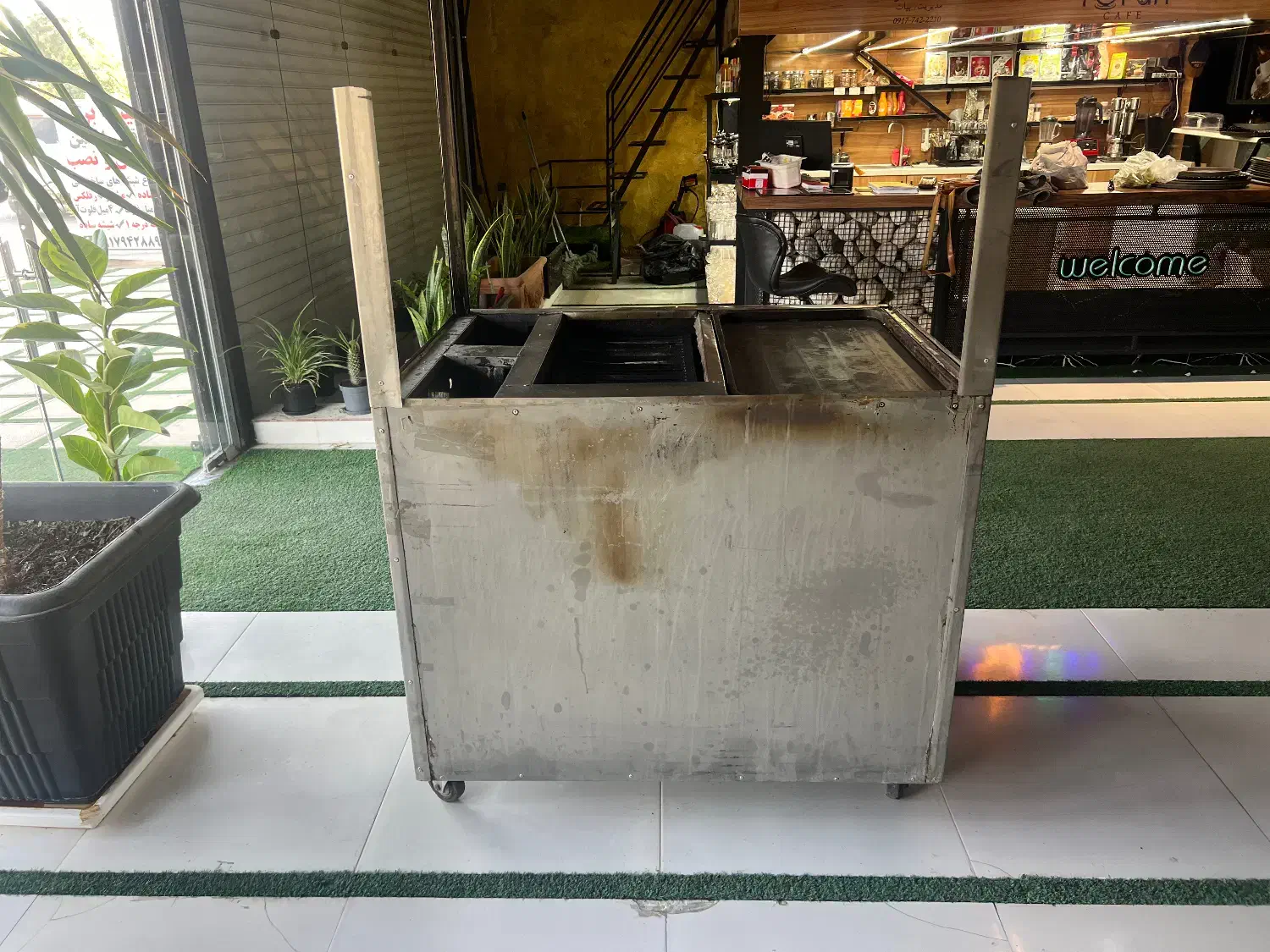 فر ساندویچی ۴ کاره|کافیشاپ و رستوران|دهدشت, |دیوار