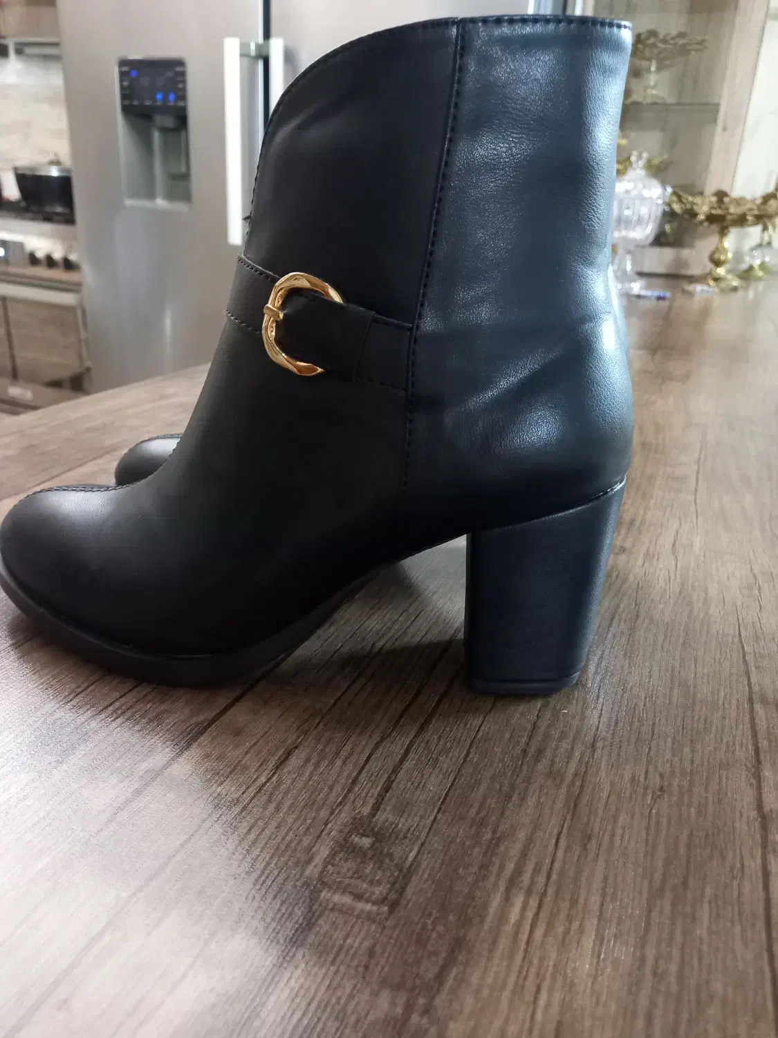 پوتین سایز ۴۰ نو هستش|کیف، کفش، کمربند|اسلام‌شهر, شهرک قائمیه|دیوار