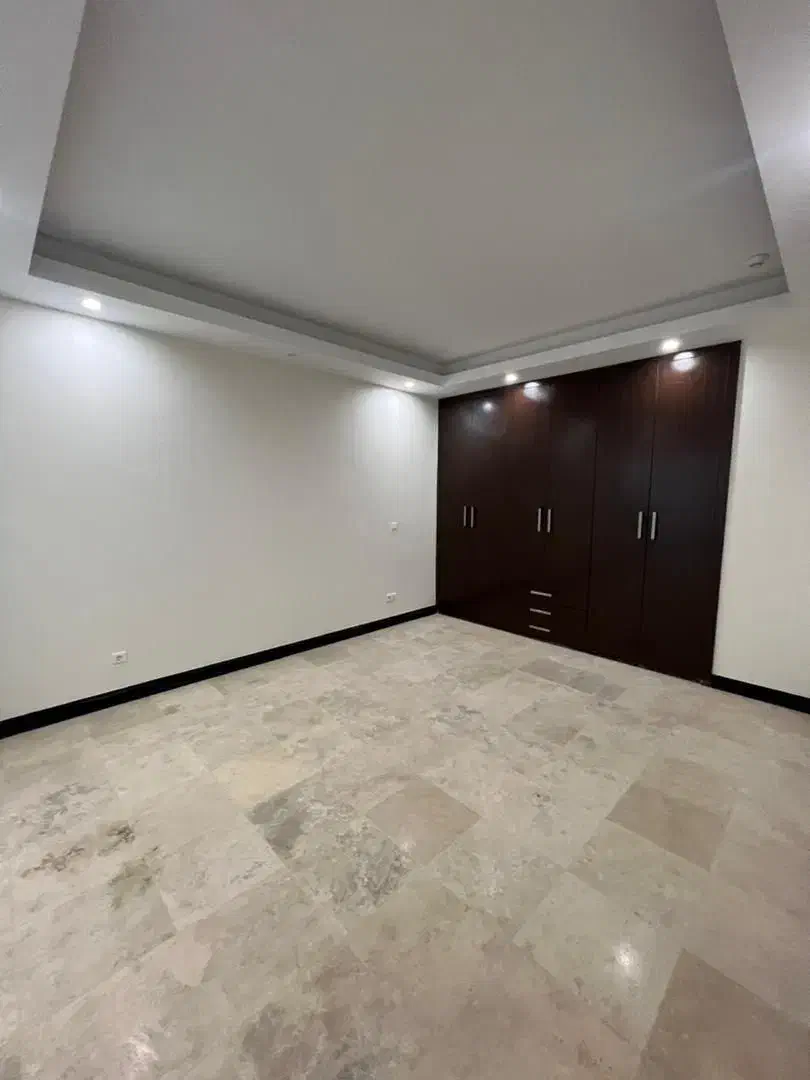 فرشته ۱۸۰متر تاپ لوکیشن