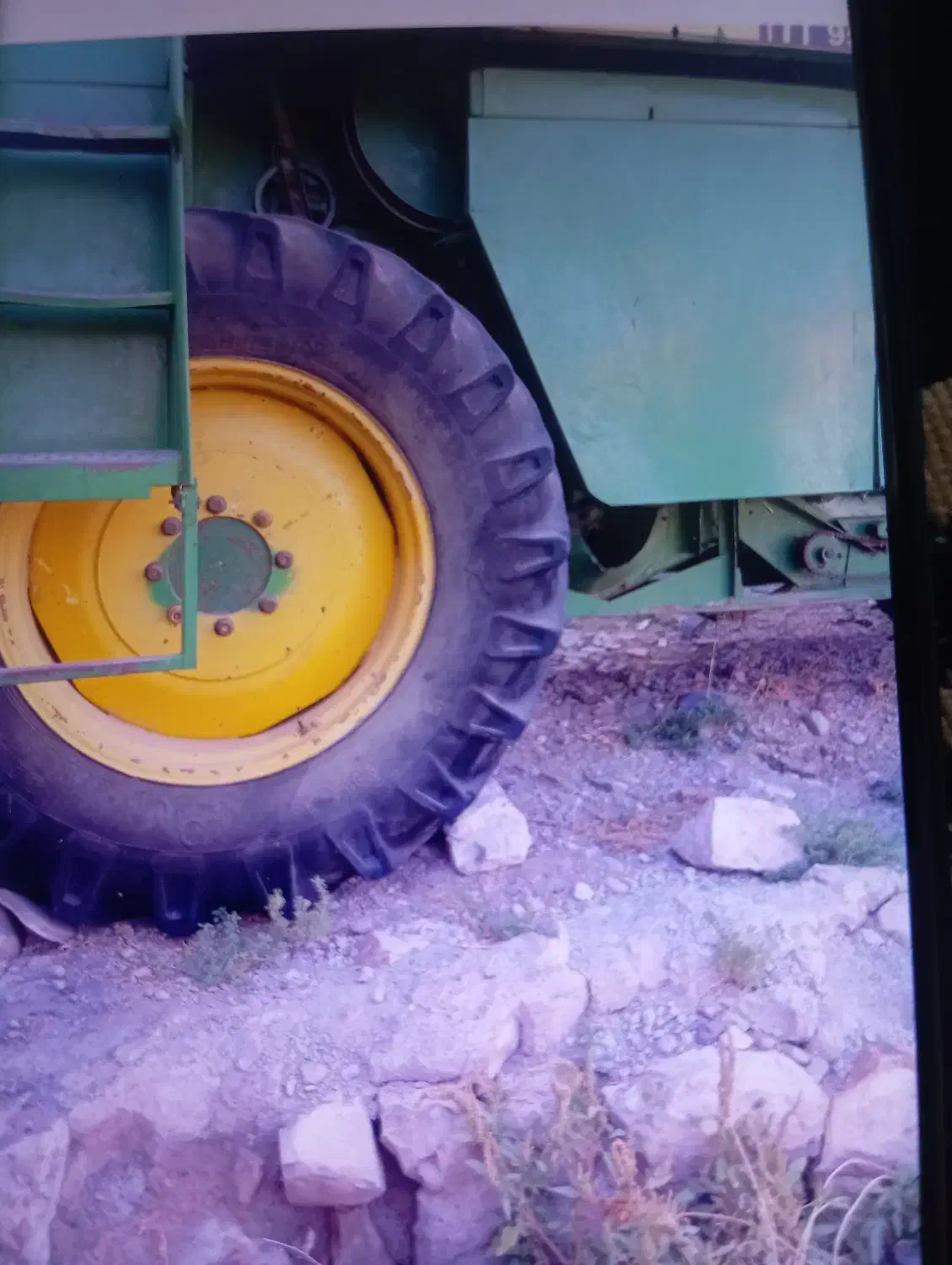 درحدنو|خودرو سنگین|میانه, |دیوار