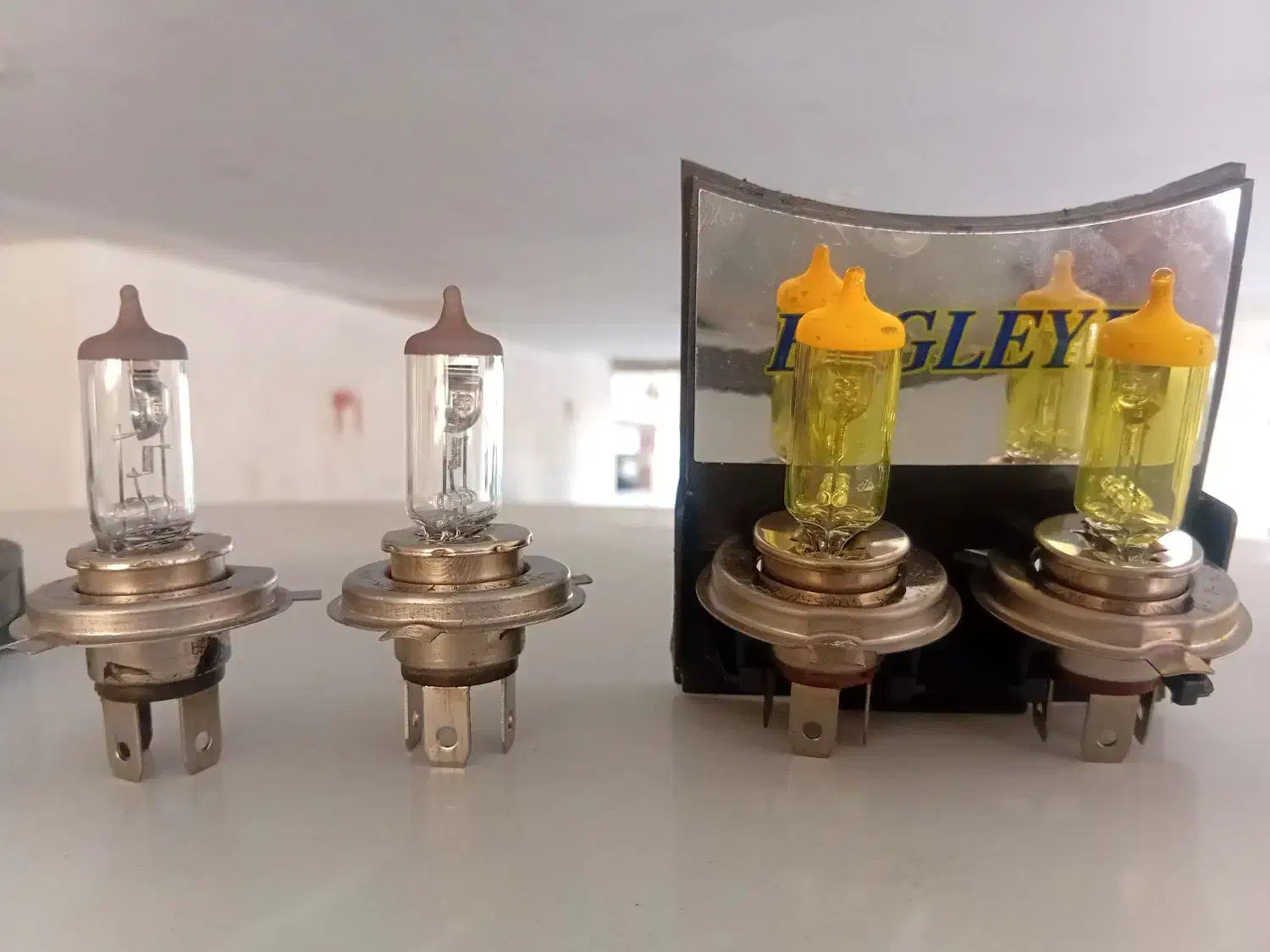 لامپ زاپاس قفل پدالی|قطعات یدکی و لوازم جانبی|اسلامشهر, شهرک قائمیه|دیوار