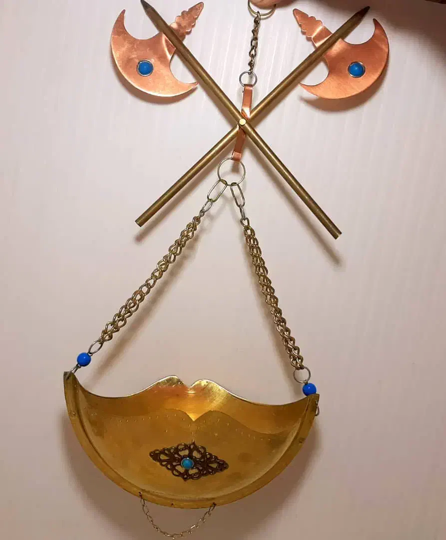 تبرزین و چشم زخم جنس برنز|صنایع دستی و سایر لوازم تزئینی|صحنه, |دیوار