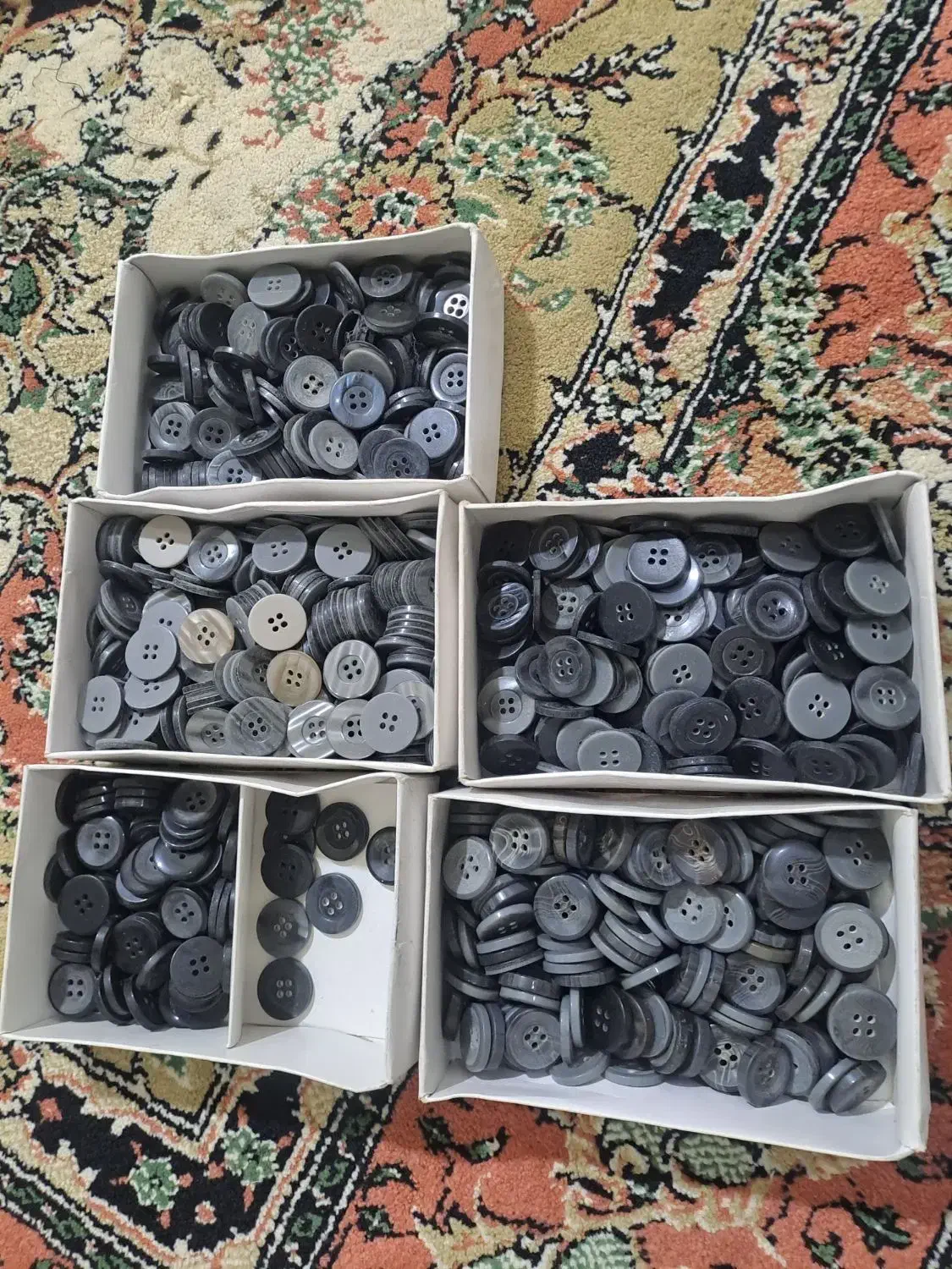 دگمه خیاطی|لوازم خیاطی و بافتنی|سردشت, |دیوار