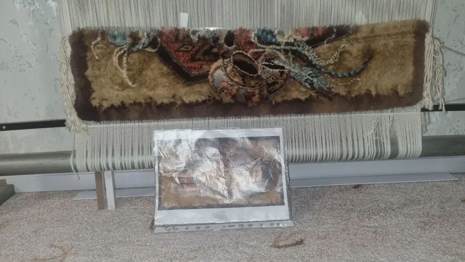 فروش دار قالی|تابلو فرش|صدرا-فارس, فاز ۱|دیوار