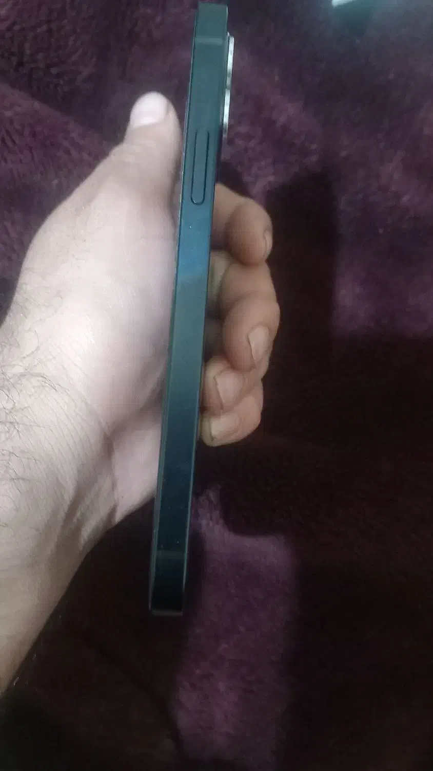 ایفون ۱۲ نرمال ۱۲۸ گیگ مشکی باطری ۱۰۰|موبایل|رشت, شهرک صبا|دیوار