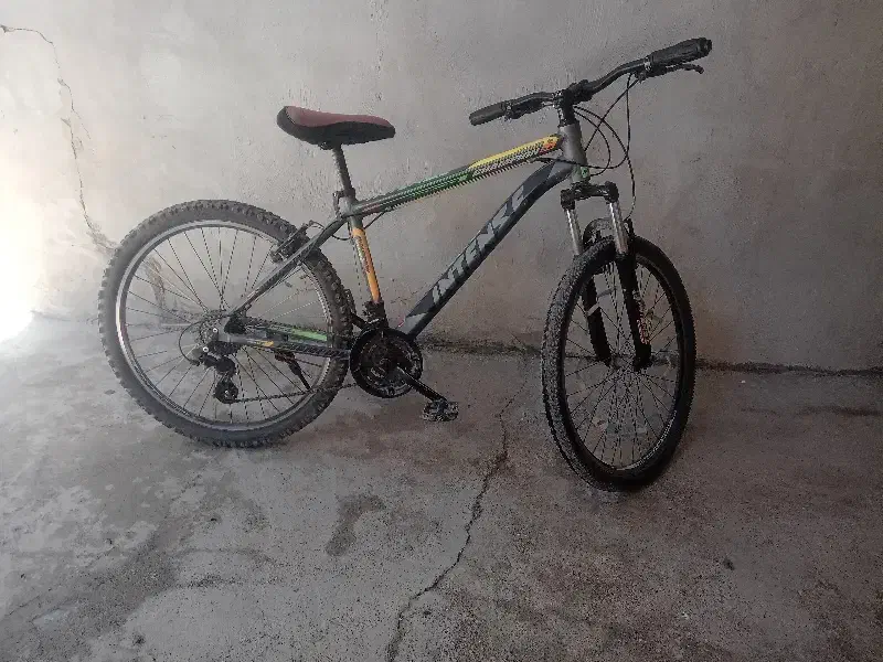 دوچرخه ۲۶|دوچرخه، اسکیت، اسکوتر|سیسخت, |دیوار