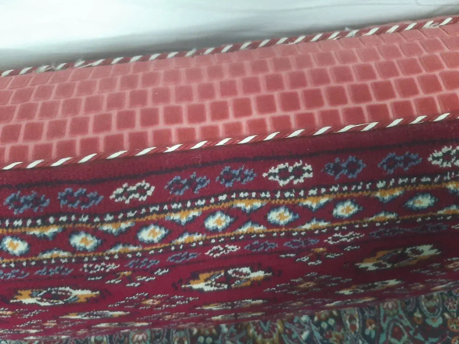 پشتی|پشتی|قم, وادی السلام|دیوار