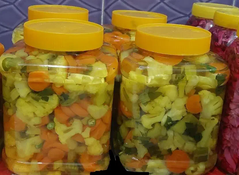 سفارشات ترشی مخلوط و کلم بنفش پذیرفته می‌شود|خوردنی و آشامیدنی|وحدتیه, |دیوار