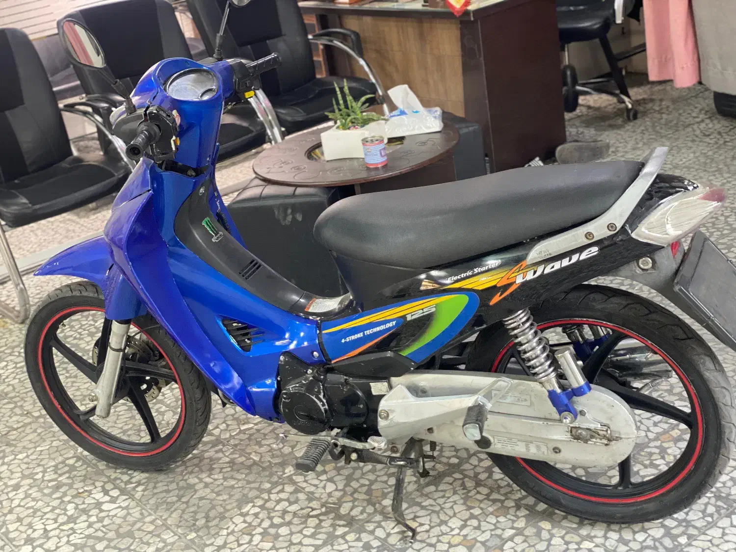 ویو مدل ۱۳۹۰ مزایده سالم|موتورسیکلت|قدس, شهرقدس|دیوار