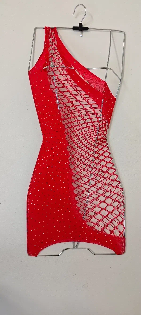 هدیه ولنتاین|لباس|قم, شهر قائم|دیوار