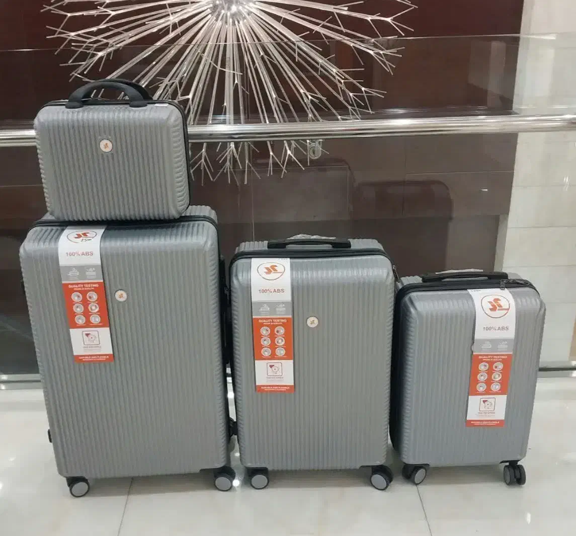 چمدان مسافرتی اصلی .جنس فایبر گلاس نشکن|کیف، کفش، کمربند|مشهد, کوی راد|دیوار