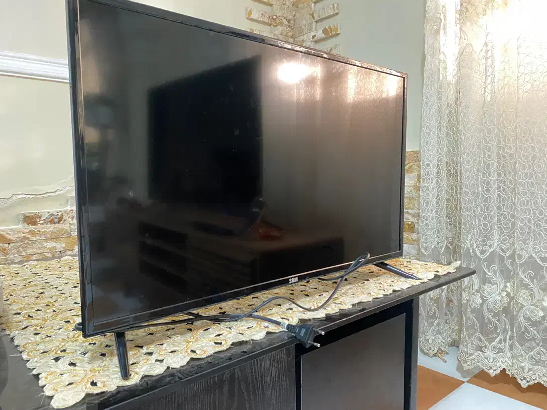 تلوزیون ۳۲ سام|تلویزیون و پروژکتور|آستارا, |دیوار