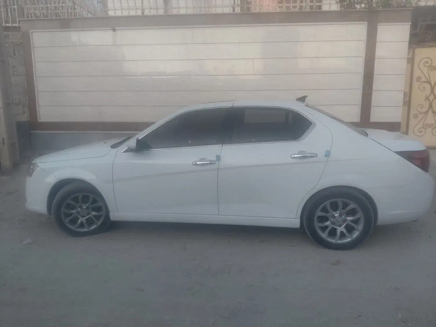 دنا پلاس|خودرو سواری و وانت|سراوان, |دیوار