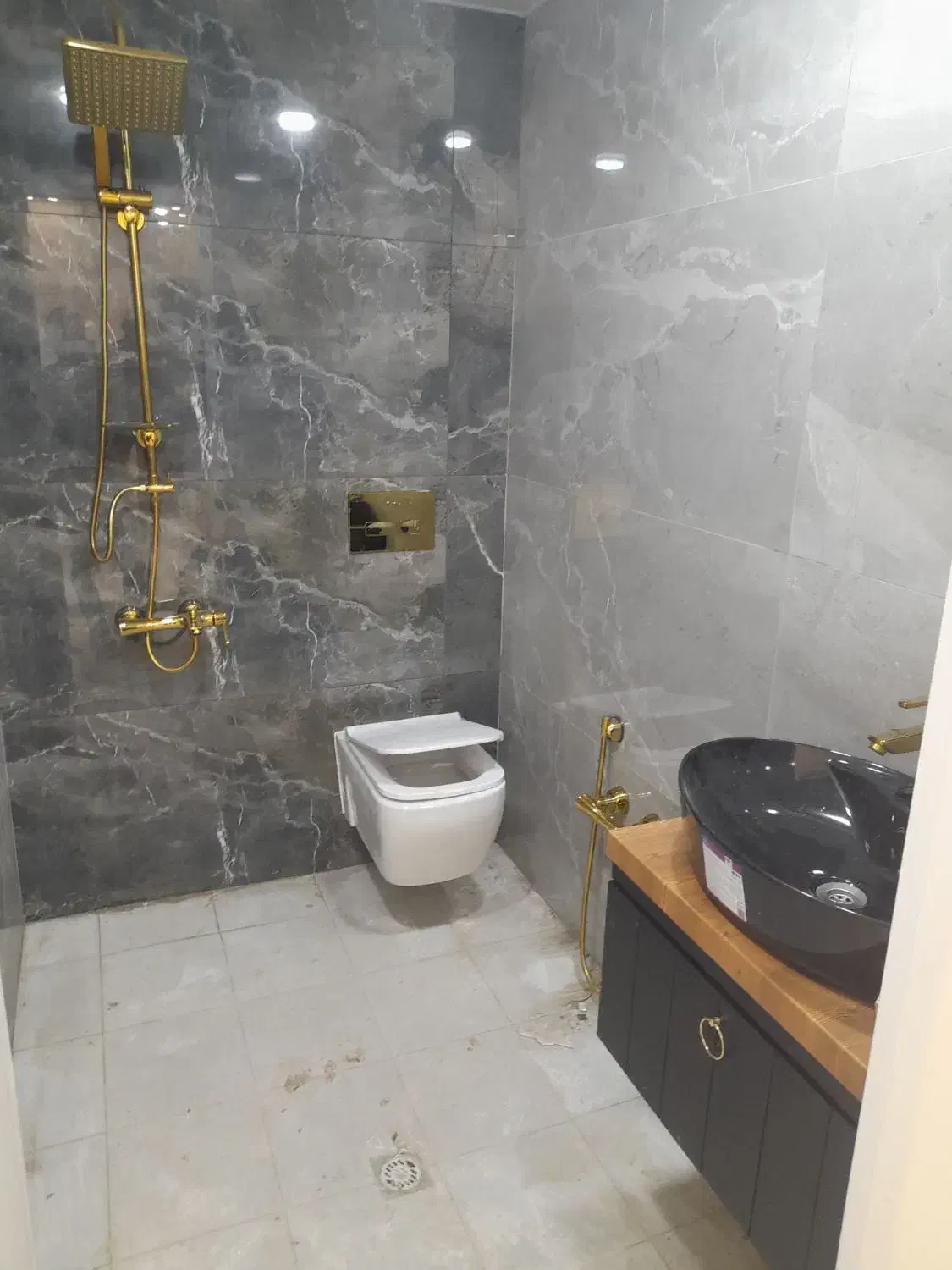 شیرالات/سرویس بندی بهداشتی|مصالح و تجهیزات ساختمان|اصفهان, شهرک کاوه|دیوار