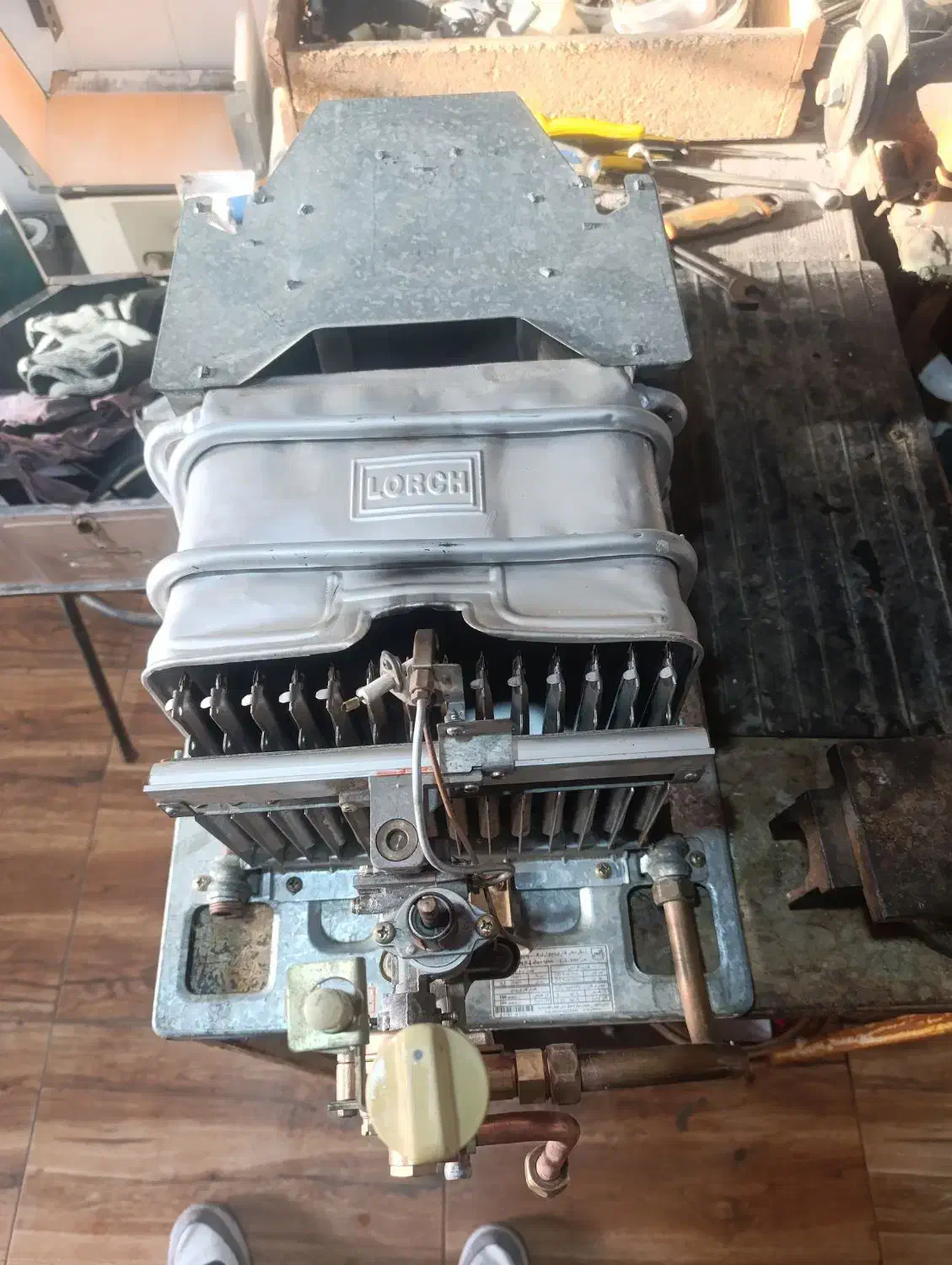 فروش آبگرمکن نو تعویض با فرسوده و دست دو . تعمیر|آبگرمکن، پکیج، شوفاژ|فولادشهر, B5|دیوار