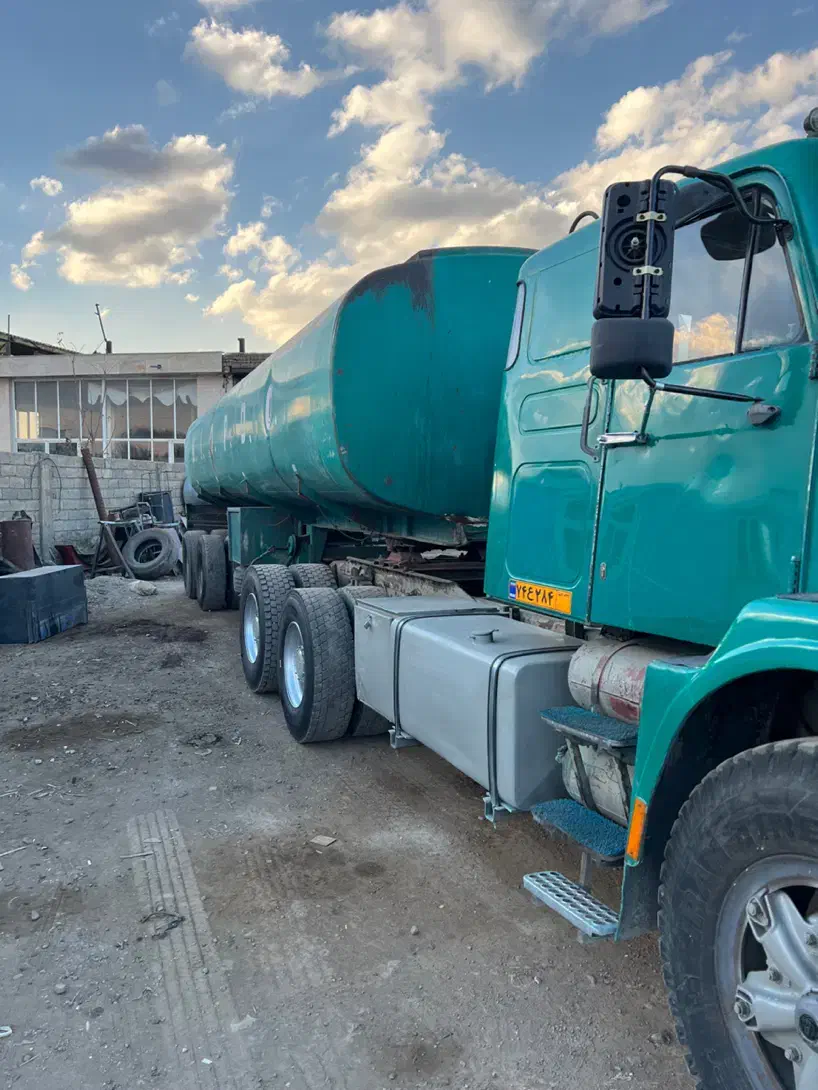 ولوو جفت کشنده شرکت نفتی|خودرو سنگین|اردبیل, |دیوار