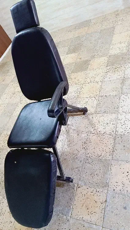 صندلی اصلاح کاملا نو|آرایشگاه و سالنهای زیبایی|برازجان, |دیوار