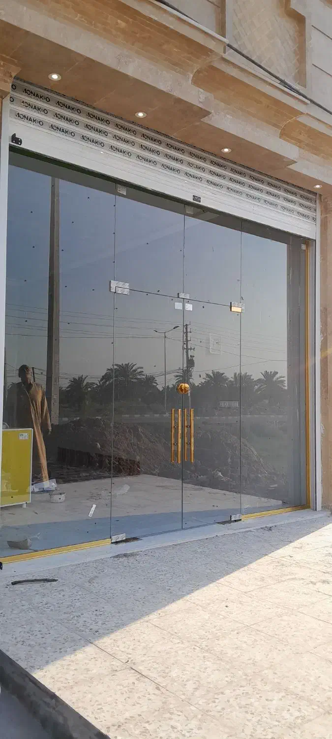 نصب وتعمیرات شیشه سکوریت وانواع شیشه های ساختمانی|خدمات پیشه و مهارت|اهواز, نادری|دیوار